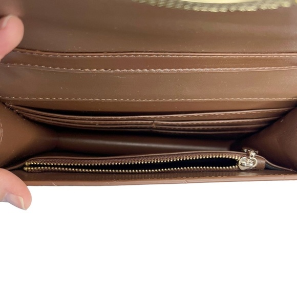 Faux Leather Brown Structured Gold Tone Horseshoe Chain Purse - Picture 8 of 13